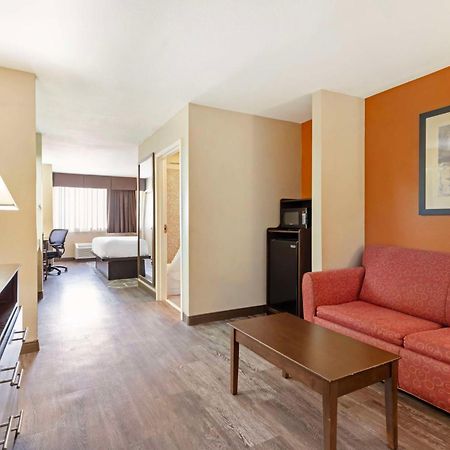 Best Western Inn & Suites New Braunfels Zewnętrze zdjęcie